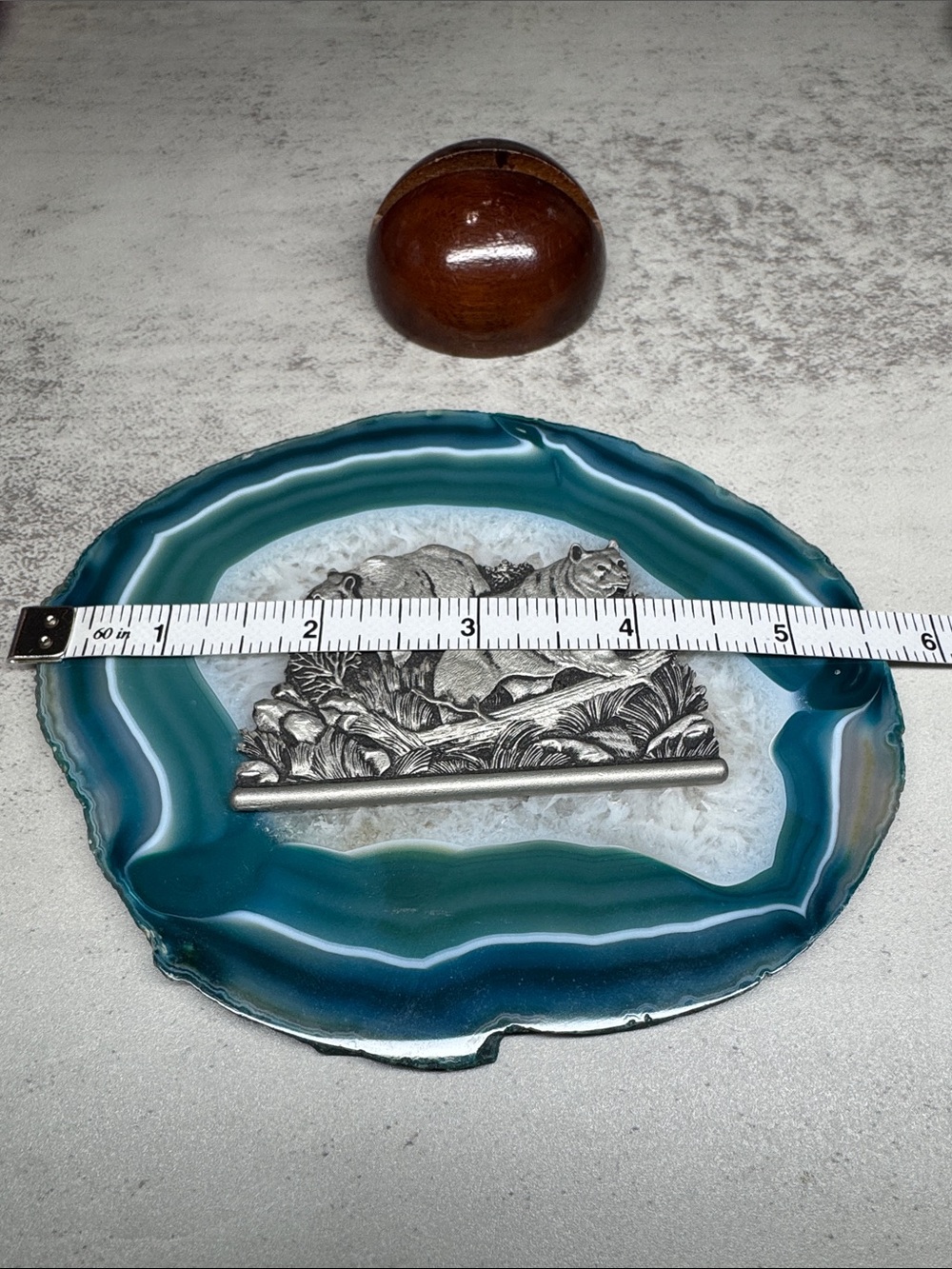 Blue Agate Slice with Bear Relief Home Art Decor - Picture 5 of 9
